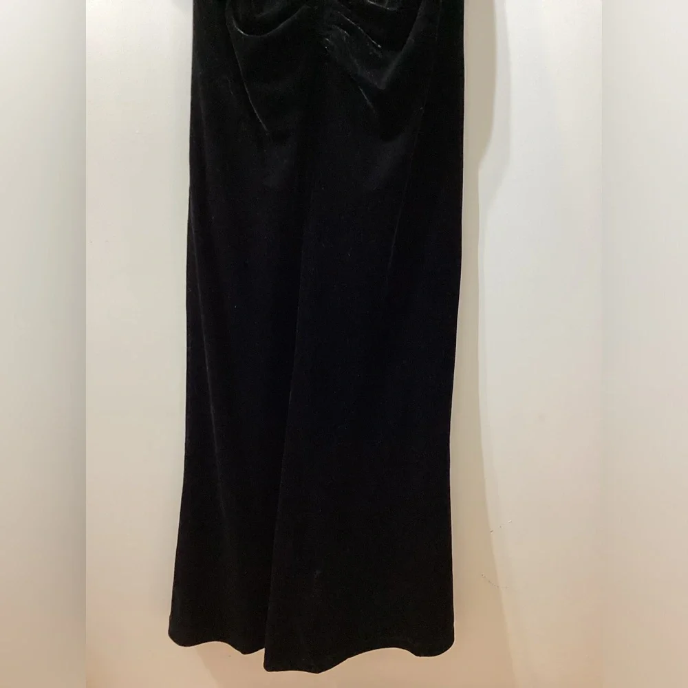 Bardot helenie velour lace maxi dress‎ in black - Picture 10 of 15